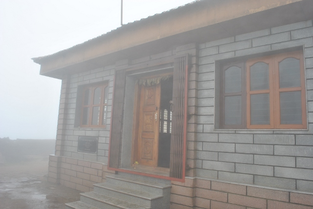 Temple at Mullaynagiri peak 
